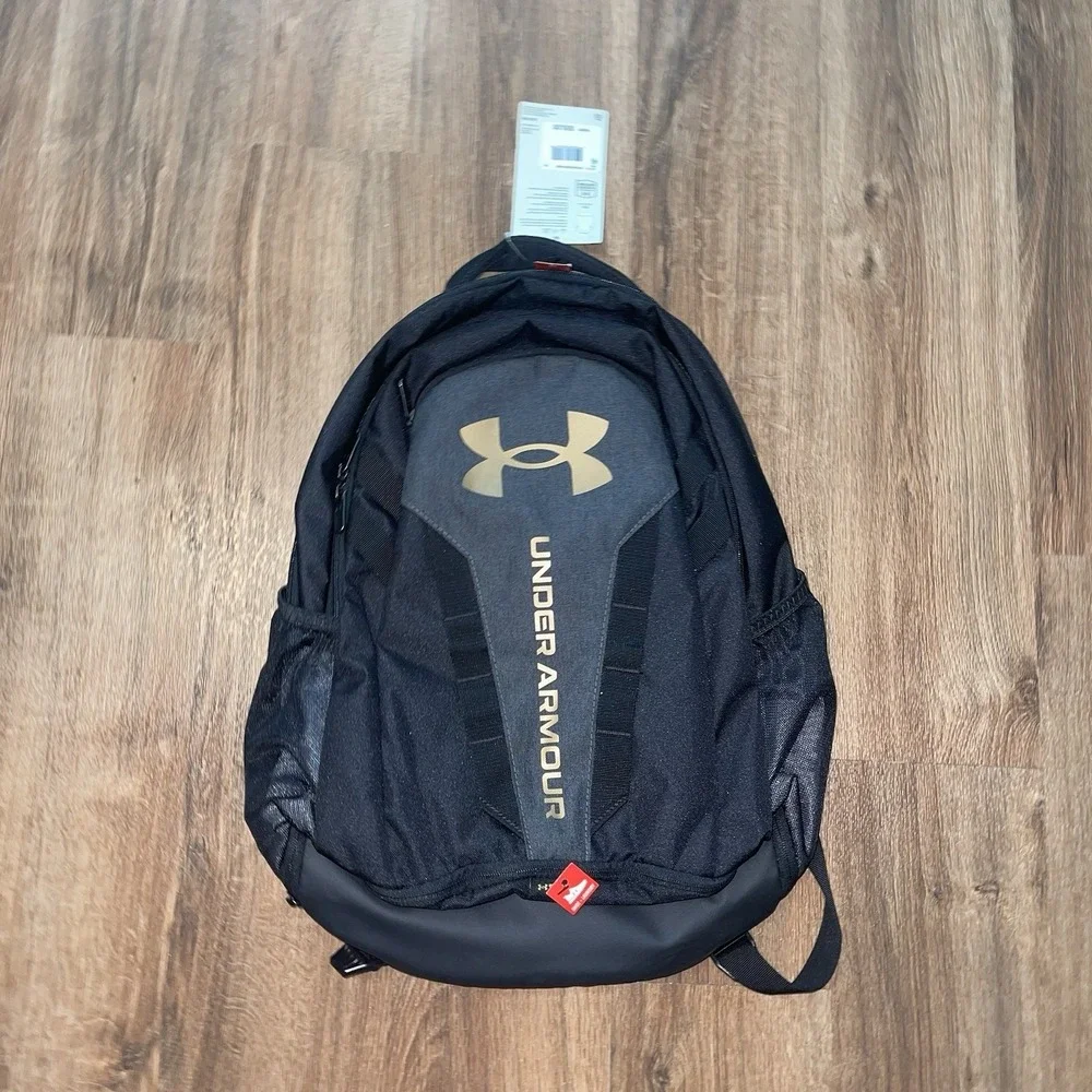 Under Armour Hustle 5.0 Backpack Black 2 Strap Shoulder Strap School NEW